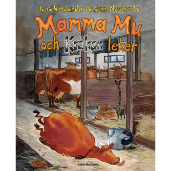 Mamma Mu och Kråkan leker.