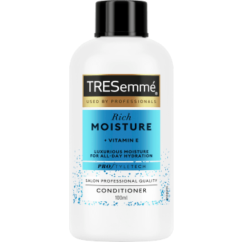 Vitamin E moisture rich Balsam 100ml Tresemmé.