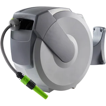 Väggslangvinda m. automatiskt upprullning.