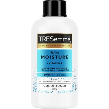 Vitamin E moisture rich Balsam 100ml Tresemmé.
