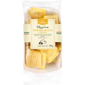 Pasta Mezzeluna Parmesan och Tryffel Färsk 250g ICA Selection.