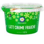 Crème fraiche Lätt 13% 2dl Skånemejerier.