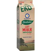 Lättmjölk lång hållbarhet Ekologisk 1000ml Skånemejerier Hjordnära.