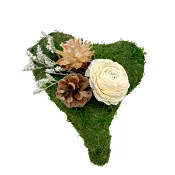 Gravhjärta i mossa.