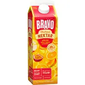 Frukostnektar Apelsin Äpple Mango Passion 1000ml Bravo.