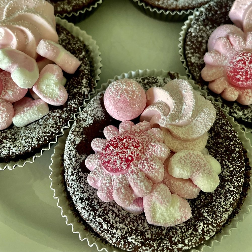 Minikladdkaka med dekoration