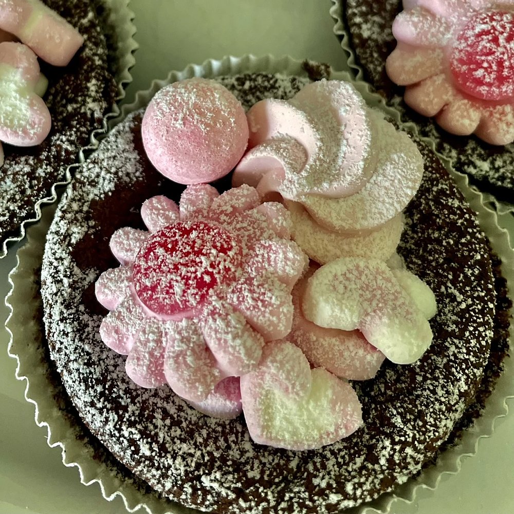 Minikladdkaka med dekoration