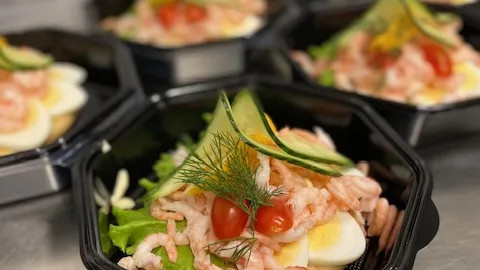 Våran goda räksmörgås med rejält med räkor!