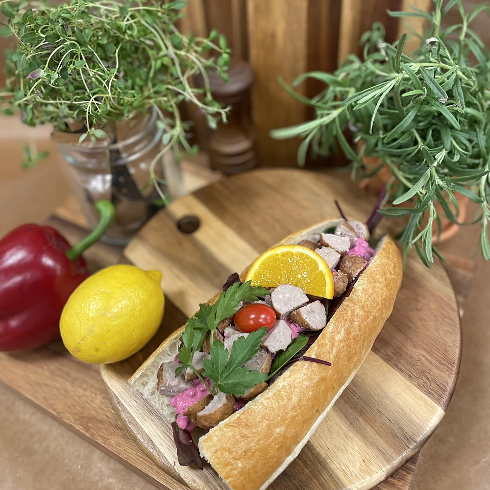 Baguette med köttbullar & rödbetssallad