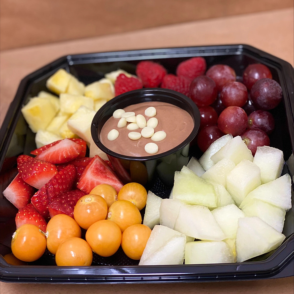 Fruktfat med nutelladipp, säsongens frukter