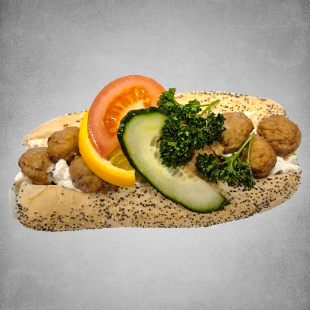 Baguette med köttbullar och potatissallad