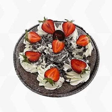 Kladdkaka med grädde och jordgubbar