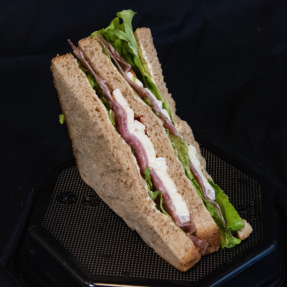 Sandwich brie/salami