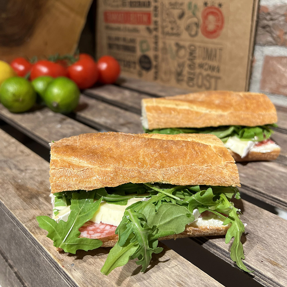 Rustikbaguette salami/ brie
