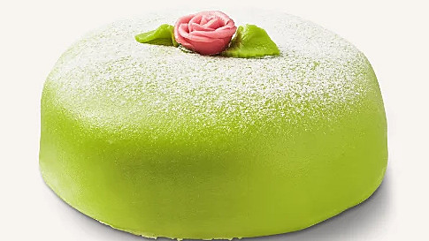Grön klassisk prinsesstårta med marsipan
