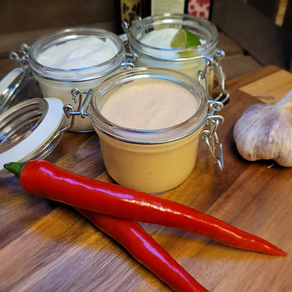 Aioli med smak av chili, köps på hekto