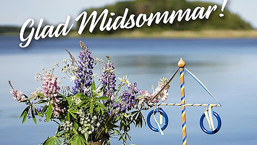 Midsommar krans och blommor med text om en glad midsommar