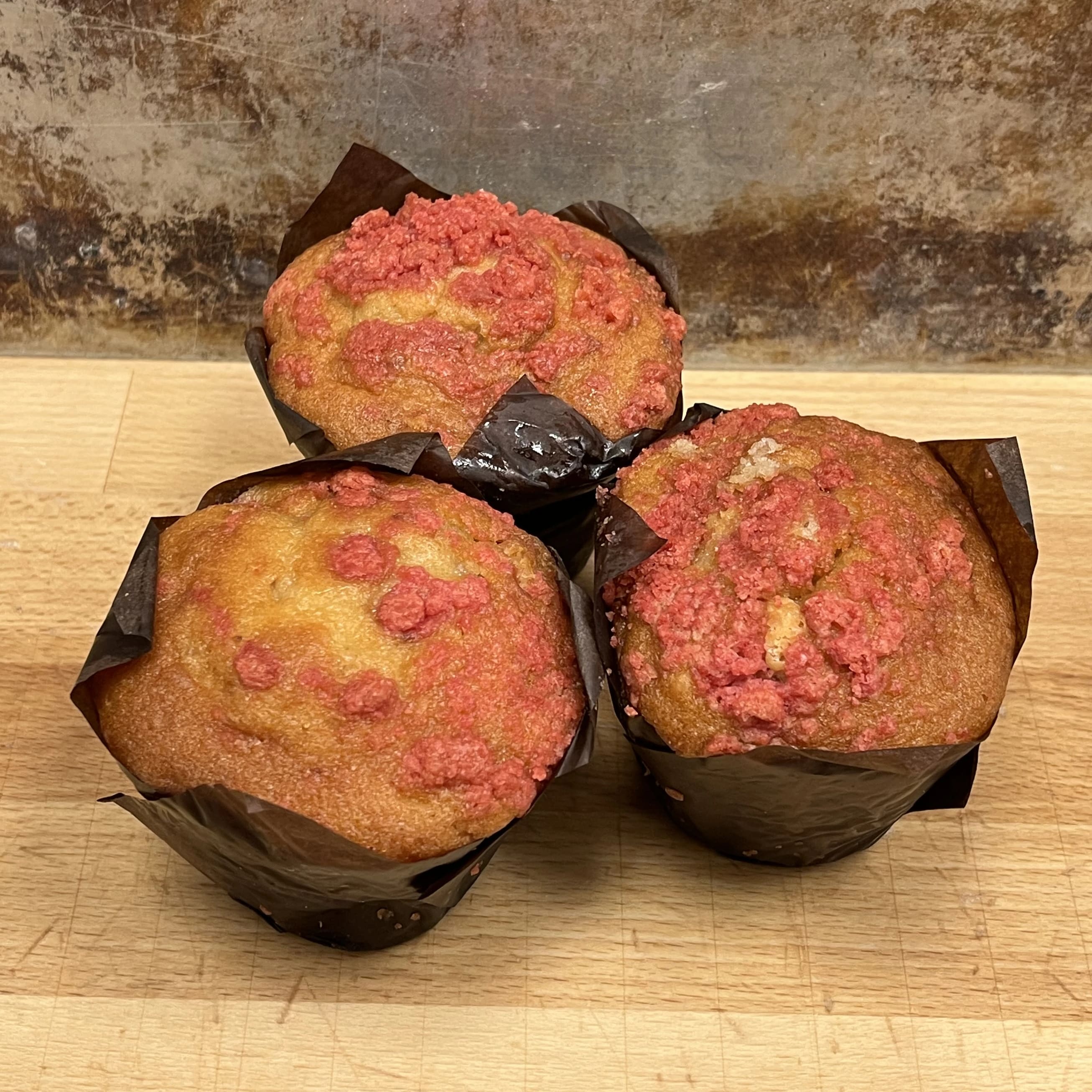 Muffins hallon & vit choklad Catering ICA Maxi Häggvik