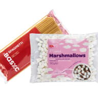 ICA Basic spaghetti och ICA Marshmallows.