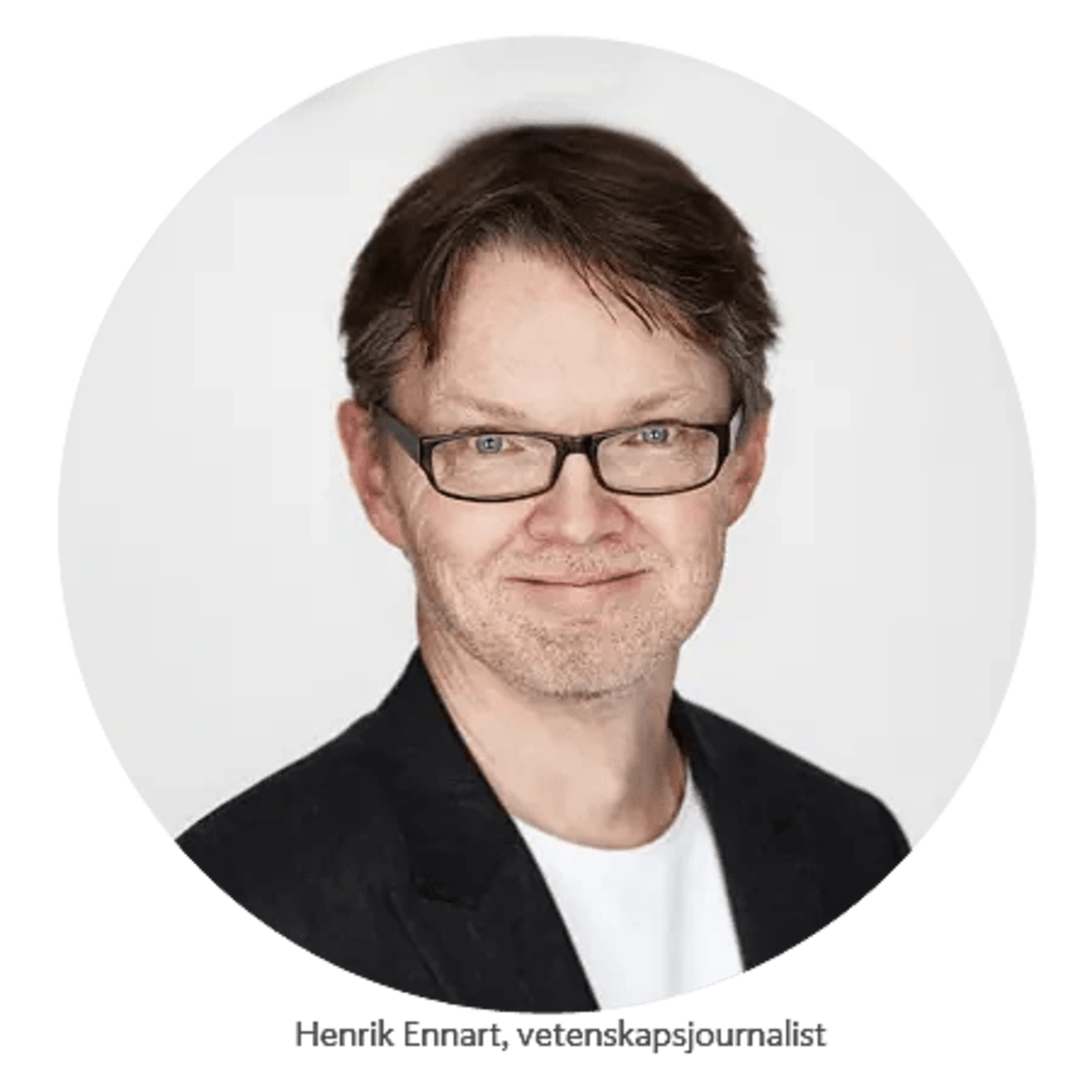 Porträttfoto på Henrik Ennart, vetenskapsjournalist.