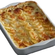 en vit form med potatisgratäng gjord av ica nära möllan gantofta