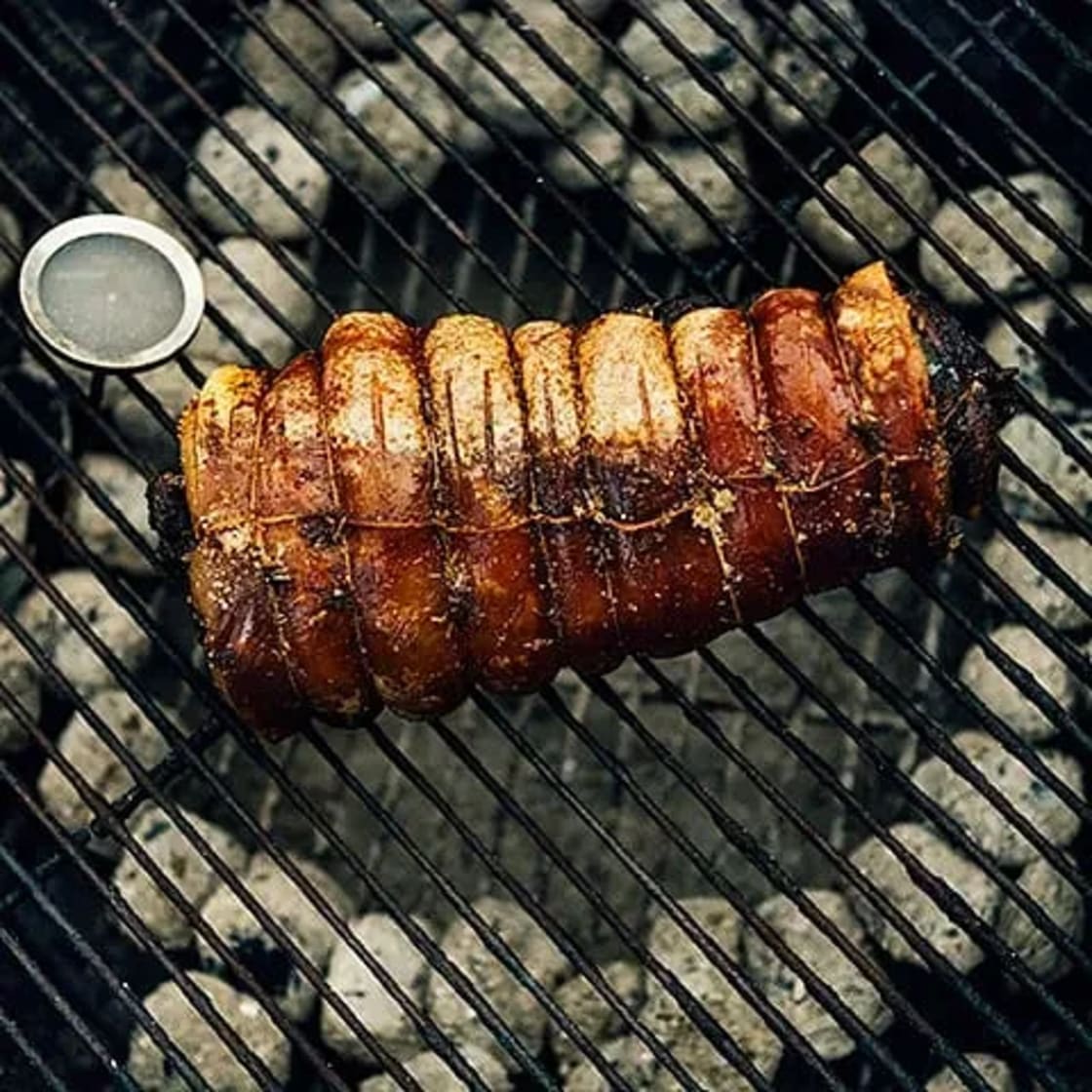 Kött på grillen.