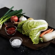 Allt du behöver för att göra kimchi