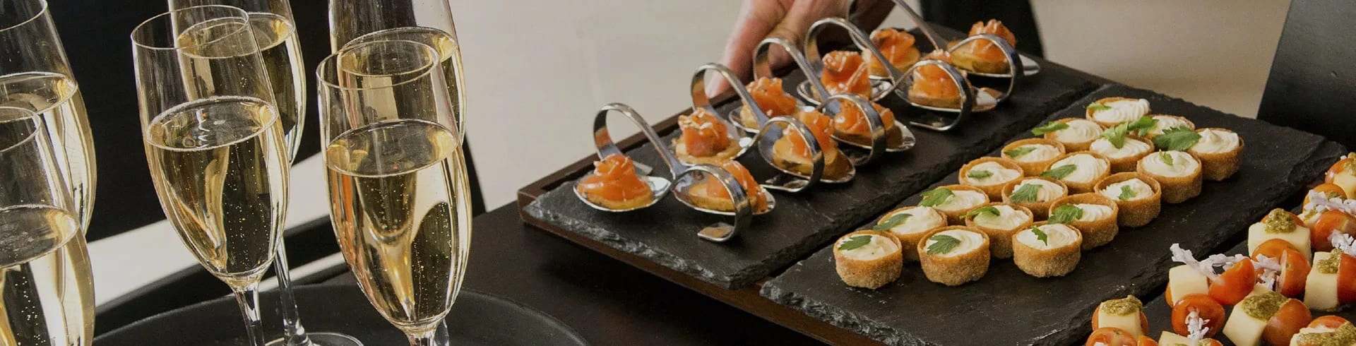 Nyårssnittar recept - goda och lyxiga snittar till nyår | ICA