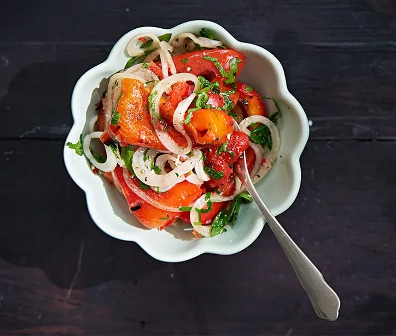 Grillad marinerad paprika med persilja och chili | Recept ICA.se Marinerad grillad paprika