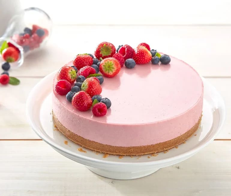 Jordgubbscheesecake med rabarber Recept ICA.se