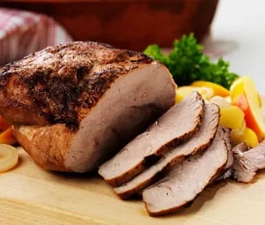 Skinkstek i lergryta med äpplen och ingefära Skinkstek i lergryta med äpplen och ingefära