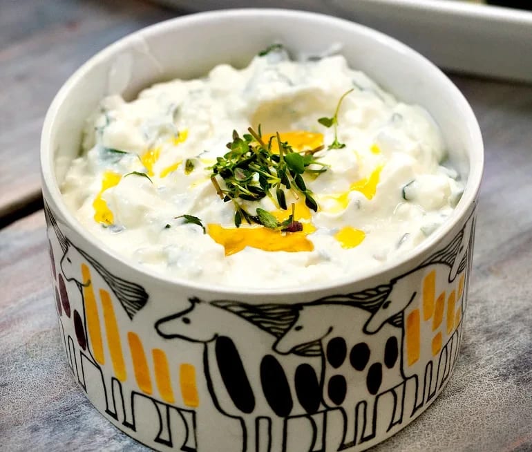 Fetaost creme fraiche röra