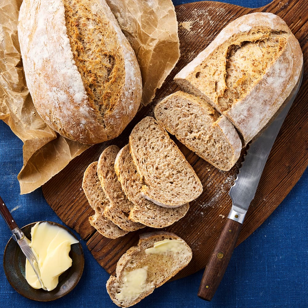 Enkelt surdegsbröd på råg (nattjäst)