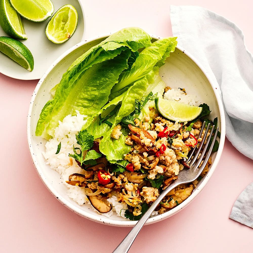 Larb - färssallad med shiitake och lime
