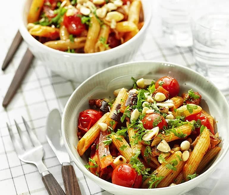 Tomat- och pancettapasta