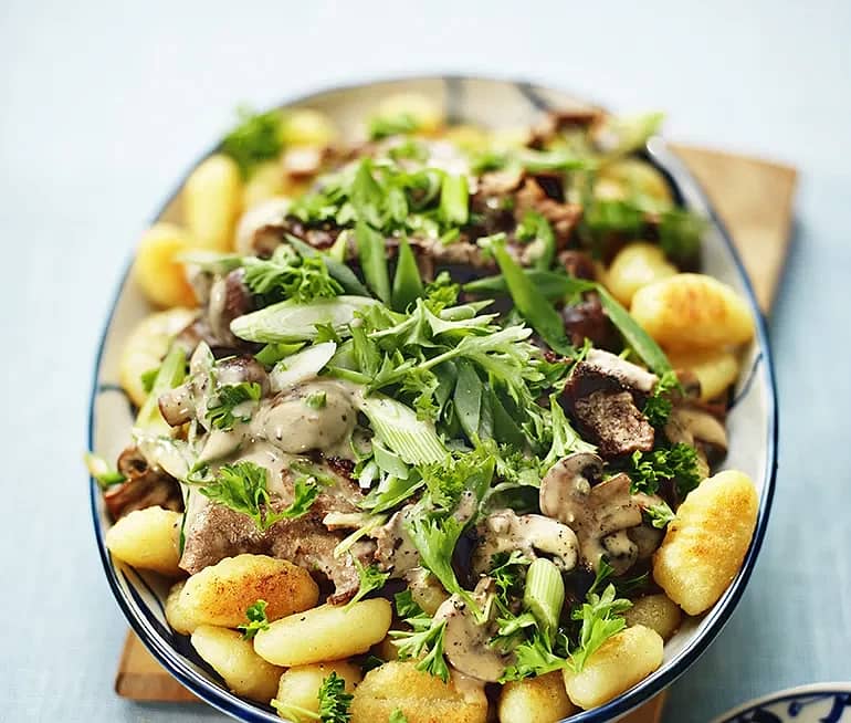 Krämig skavgryta med champinjoner