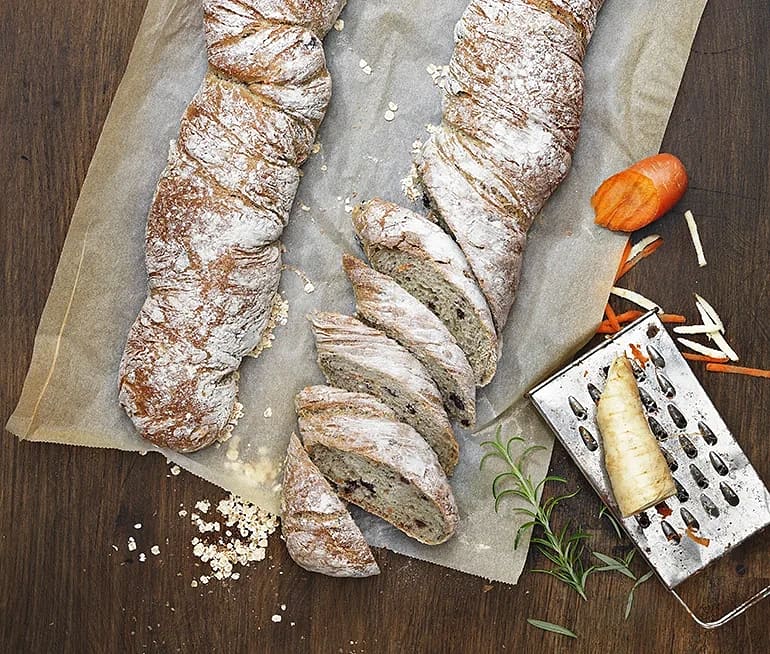 Morots- och palsternacksbröd med oliver