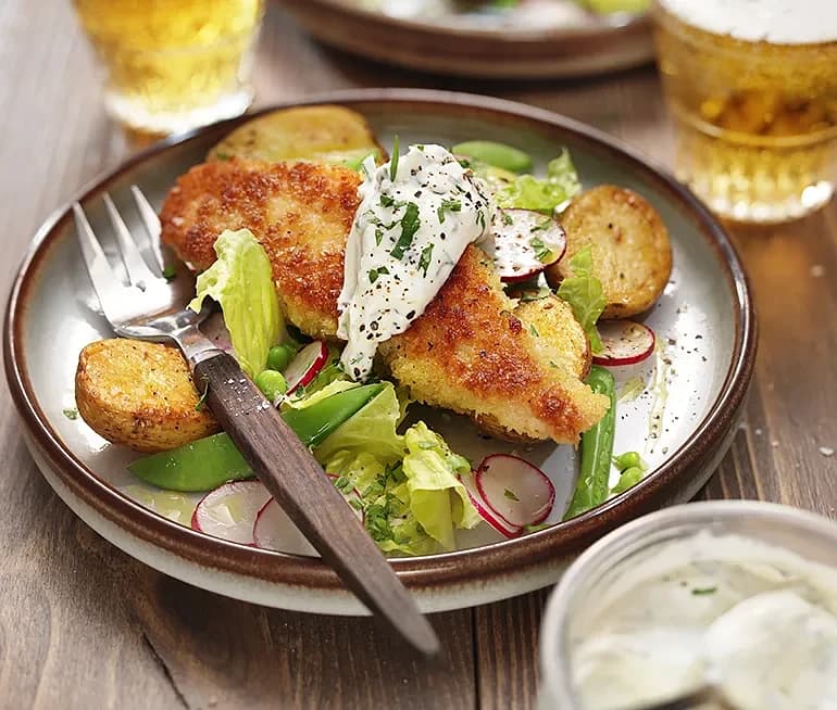 Krispig lax med rädisor och persiljekräm