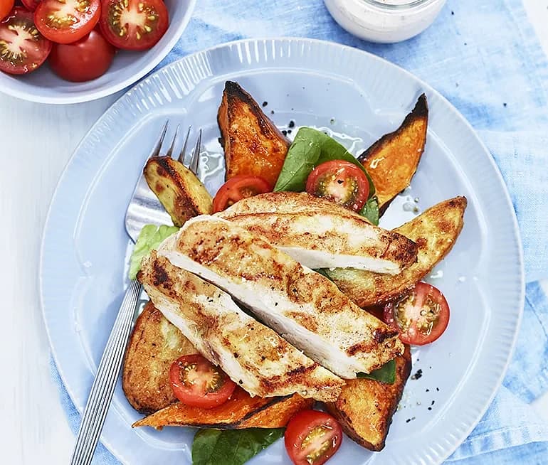Kycklingfilé med sötpotatis och kryddyoghurt