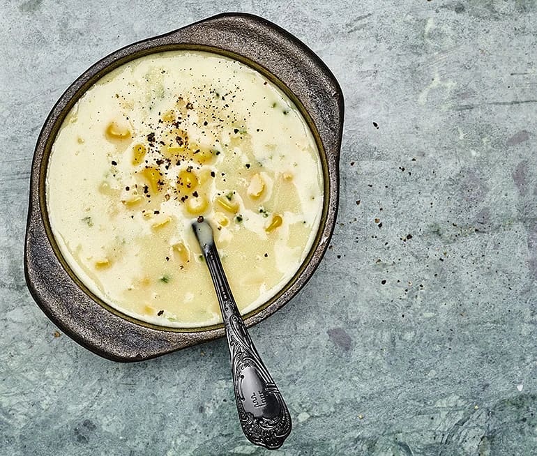 Västerbottensost cheese dip med jalapeño och majs