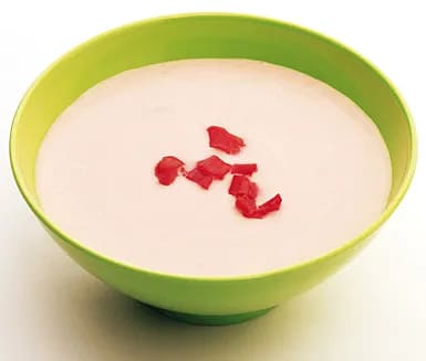 Rabarbersoppa med crème fraiche