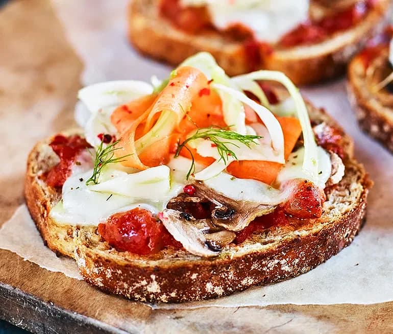 Pizzamackor med fänkålssallad