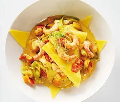 Räkor i currysås