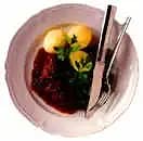 Rödlöksfyllda köttfärsrullar