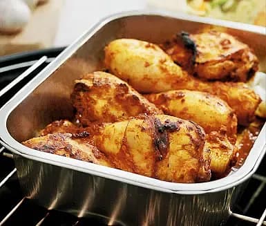 Barbequekyckling med risonisallad