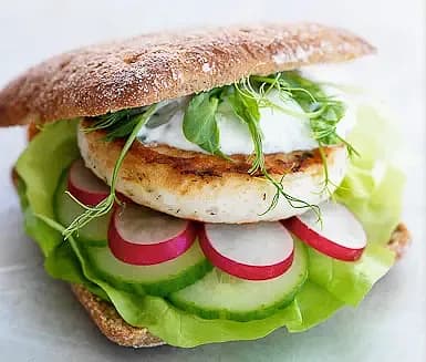 Fiskburgare med grovt bröd