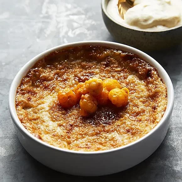 Grötbrulée med hjortron och apelsin