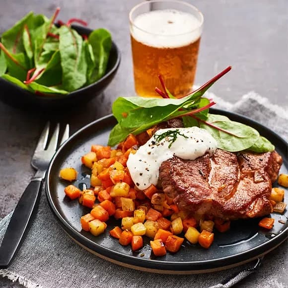 Kryddstekt fläskkarré med myntayoghurt
