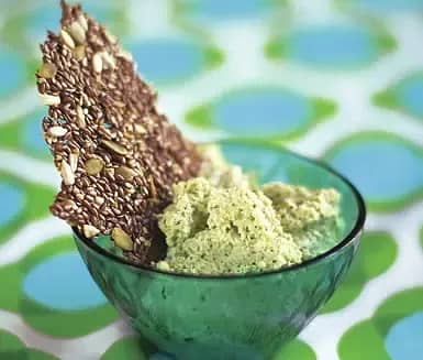 Krispiga rawfoodkex med sourcreamost