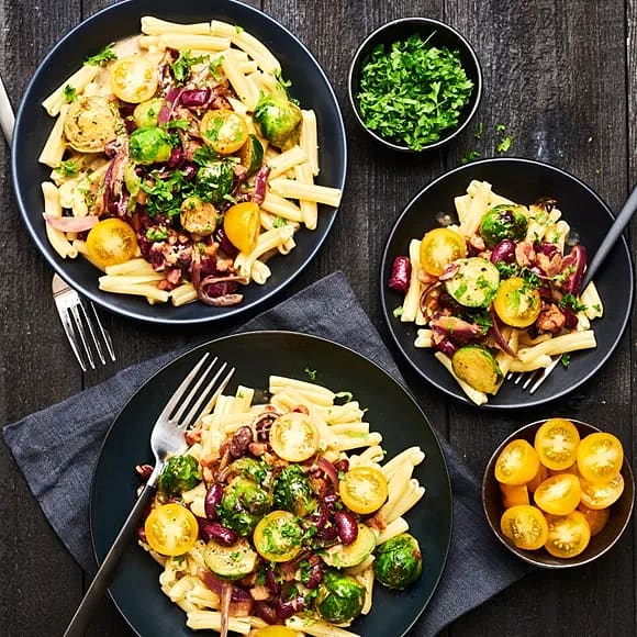 Pancettapasta med vitt vin och persilja